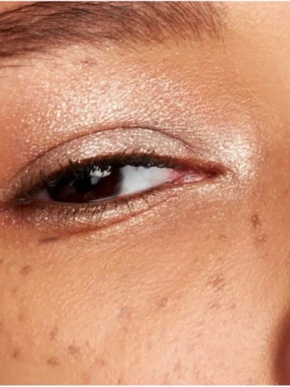 MAC (IT'S ABOUT SHINE) Dazzleshadow Single Eyeshadow ~ .03 oz.